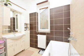 Predaj zariadený 3i RD, 300 m2 pozemok, Rajka - 13