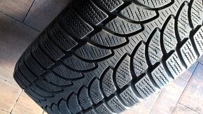 ZIMNÉ 225/60 R17 4 ks NOKIAN 6-7 mm a  4 ks BRIDGESTONE 6 mm - 13