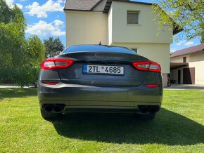 Maserati Quattroporte S, 22.000km najeto, stav nového - 13