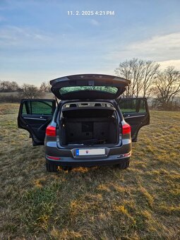 VW Tiguan 4x4 2.0TDi 103kW AT-7 DSG, Panorama strecha - 13