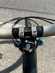 YT Capra 27 CF Pro Race L - 14