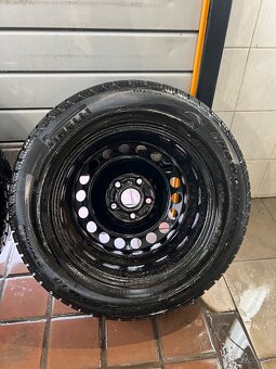 Plechové disky R15 + zimné pneu Pirelli - 14