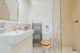 Na predaj romantický 2i apartmán v centre Banskej Štiavnice - 14