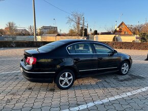 Volkswagen Passat 2.0 TDI Highline 4 Motion - 14