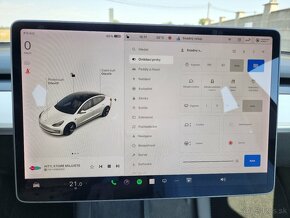 Tesla Model 3 Standard Range Plus 54kWh RWD  26.658 € - 14