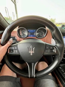 Maserati Levante SQ4 GranSport / V6 / 430 hp / biela - 14