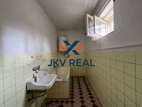 JKV REAL ponúka na predaj rodinný dom / chalupu v obci Oslan - 14