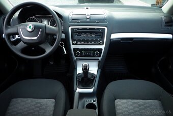 ŠKODA OCTAVIA COMBI 1.6 TDi 77kW FACELIFT-- STK - ŠPZ - 14