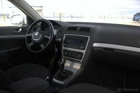 Škoda Octavia Combi 2.0 TDI 110k Elegance - 14