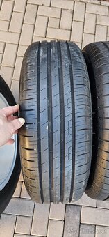 Volkswagen 215/65 R17, snímače tlaku, krytky, komplet sada - 14