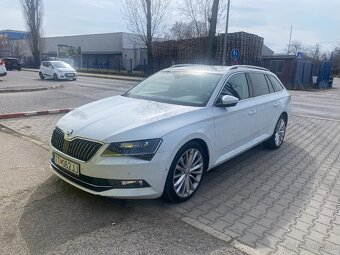 Škoda Superb Combi 4x4 - 14