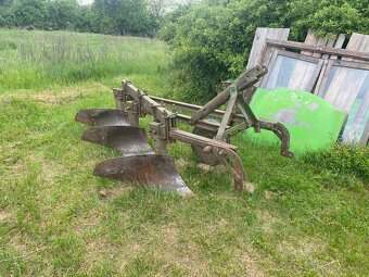 na predaj pluh troják trojhlavý traktor Zetor náradie - 14