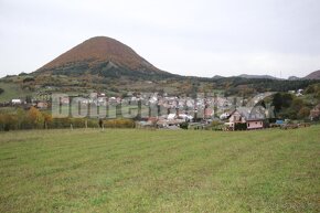 PREDAJ - Slnečný pozemok v malebnom prostredí jesennej príro - 14