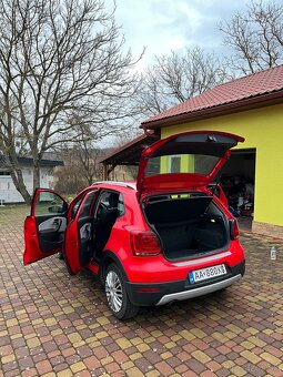 Volskwagen Polo Cross 1.6 TDi DSG 7 - 14