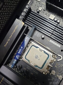 Predám herné PC / 100% stav / TOP cena / i5 12600 + RX VEGA - 14