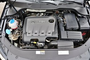 Volkswagen Passat Variant 2.0 TDI BMT Highline - 14