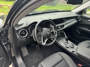 Alfa Romeo Stelvio 2.2 140kw Q4 - 14