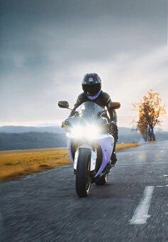 Yamaha R1 2011 - 14