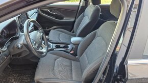 Hyundai i30 CW 1.5i CVVT Family - 14