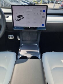 ✅️Tesla Model 3 Performance LongRange 512HP,BIELY INTERIÉR✅️ - 14