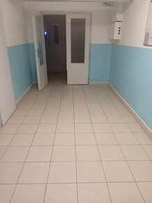 Na predaj pekný prerobený veľký 2 izb.byt s balkónom - 14