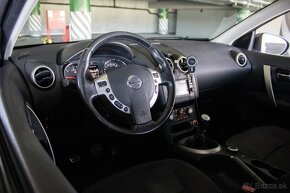 Nissan Qashqai 1.6 dCi Tekna 4x4 7 miest - 14