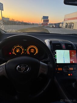 Toyota Auris 2.2 - 14