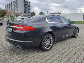 Jaguar XF 3.0D - 14