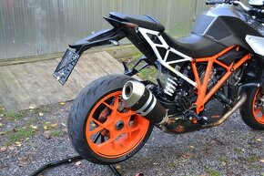 KTM 1290 SUPER DUKE R - 14