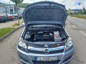 Opel Astra Station - 14