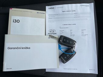 Hyundai i30 Com. 1.6CRDi 85kW ČR 1.maj. DPH - 14