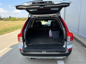 Predám Volvo XC90 D5 A/T kúpené SK, VAM R1 - 14