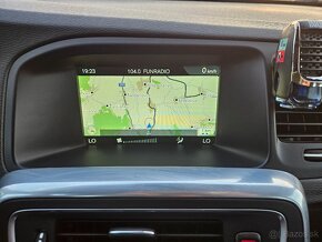 Volvo V60 2016 2,0 diesel 110kW automat - 14