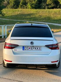 SKODA ZNAKY LOGA CIERNE FAREBNE - NAPISY SUPERB OCTAVIA 4x4 - 14