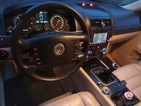 Volkswagen Touareg 2.5 - 14