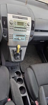 Toyota Corolla Verso 2001 - 14