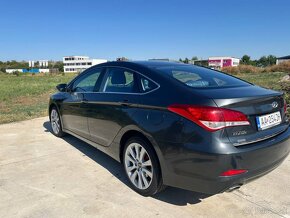 Hyundai i40 blue Sedan 2012 - 14