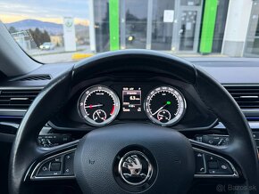 Skoda Superb III 2.0 TDI L&K 190koní COMBI 2019 DSG NAVI XEN - 14