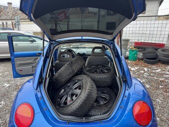 Volkswagen New Beetle 2.0 - 14