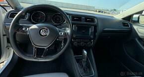 Volkswagen Jetta 2.0 TDI 150k Highline DSG - 14