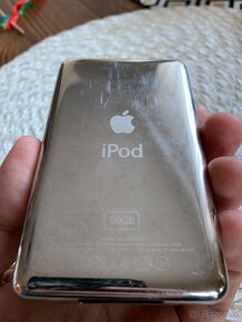 Predám iPod Classic 80 GB čierny s Kompletným balením - 14