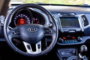 Kia Sportage 2,0 CRDi 4x4 100kW (ťažné, xenóny, navigácia) - 14