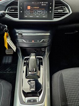 Predám Peugeot 308 Automat - 14