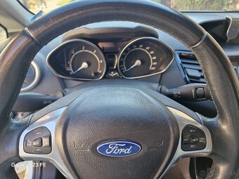 Predám Ford Fiesta 2014 - 14