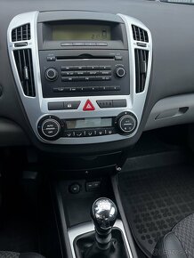 Kia Ceed 1.6 CRDi - 14