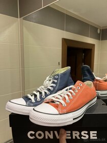 CONVERSE - ako nove 43 / 9.5 - 14