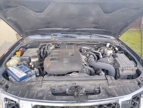 Nissan Navara 2.5 DCI - 14