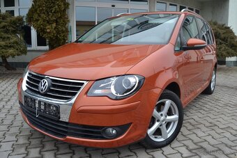 VW TOURAN 1.6 MPI HIGHLINE, NAVI, TEMPOMAT, ŤAŽNÉ, ALU R16 - 14