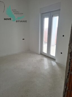 Novostavba apartmánu v Chorvátsku na ostrove Vir - 14