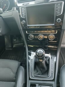 Volkswagen Golf Variant 2.0 Tdi highline - 14